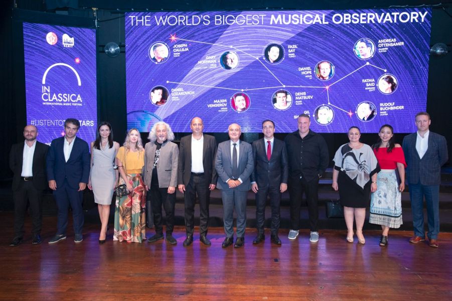 From left to right: Sigmund Mifsud, Sergey Smbatyan, Catherine Tabone, Anna Tifu, Mischa Maisky, Konstantin Ishkhanov, The Hon. José Herrera, Alan Chircop, Joseph Calleja, H.E. Maria Camilleri Calleja, Michael Francis